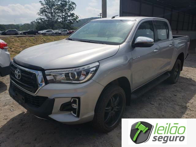 LOTE 029 - TOYOTA HILUX CD SRX 2.8 D-4D TURBO