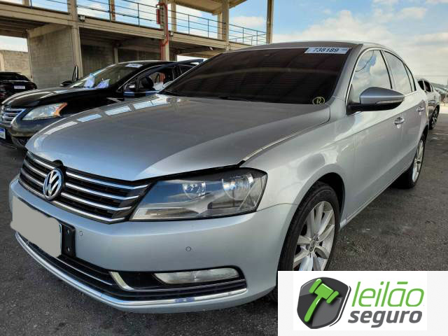 LOTE 031 - VOLKSWAGEN/PASSAT TSI 2.0 16V TSI TURBO 