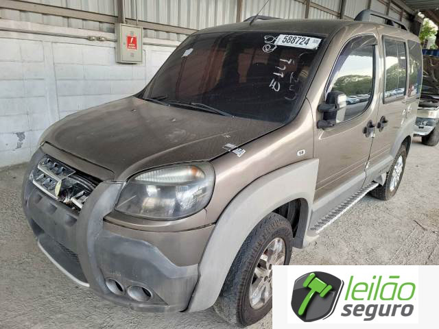 LOTE 011 - FIAT DOBLO ADVENTURE 1.8 16V E.TORQ