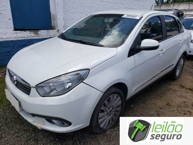 LOTE 020 - FIAT GRAND SIENA ESSENCE 1.6 16V E.TORQ